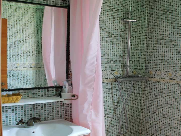 Hostal La Savina Cervera  Eksteriør bilde