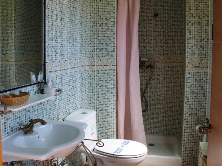 Hostal La Savina Cervera  Eksteriør bilde