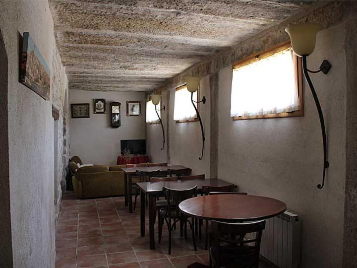 Hostal La Savina Cervera  Eksteriør bilde